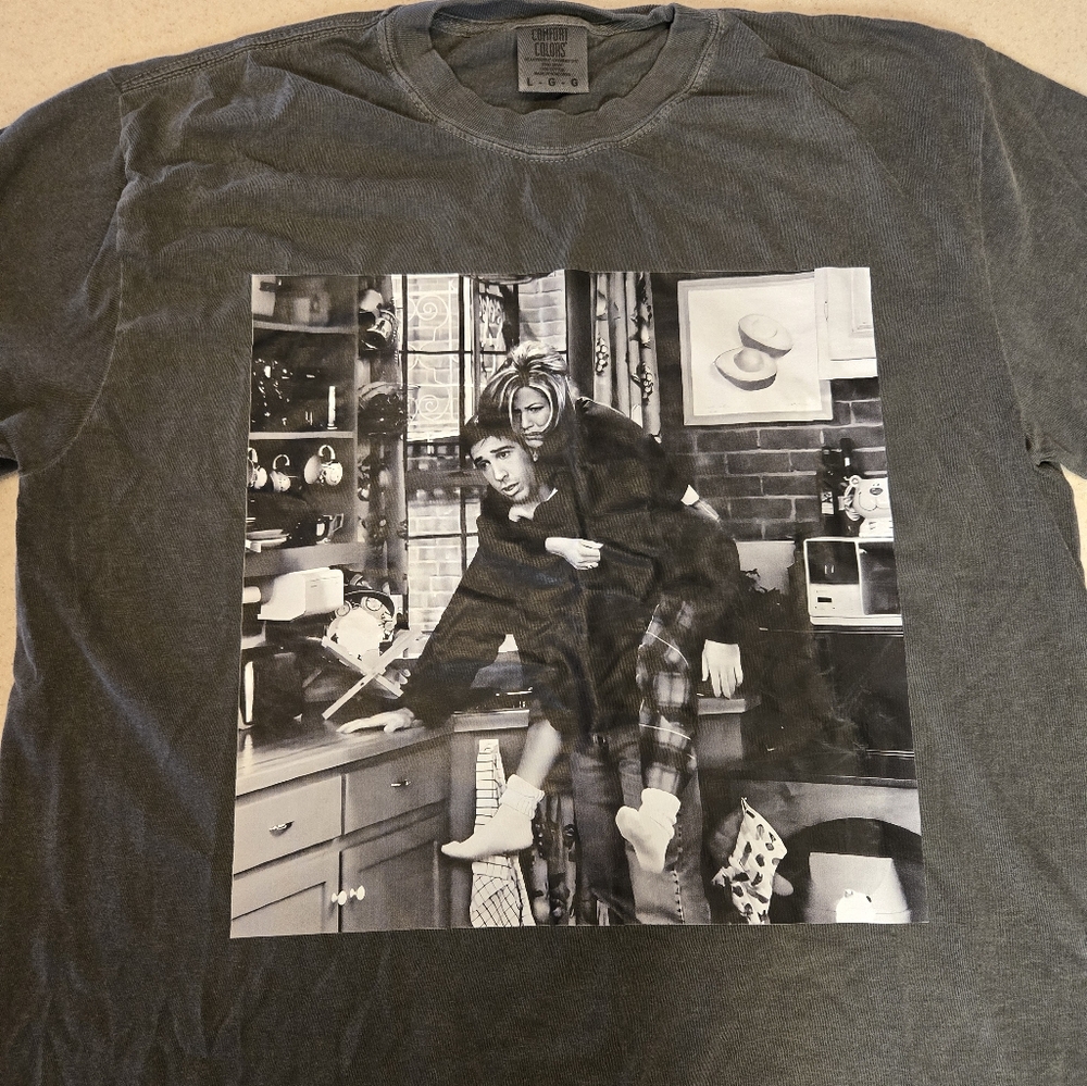 Rachel And Ross Funny Graphic T-Shirt Men's‎ L ASO Friends TV Show Inspired